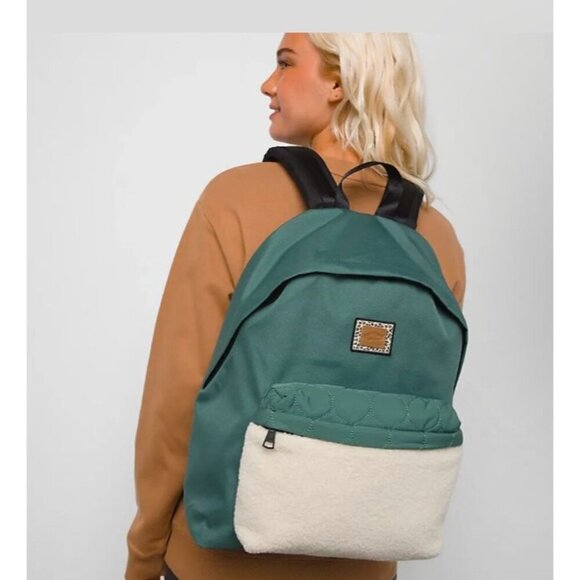 VANS Womens Unisex Animal Mix Sherpa Pocket Backpack Size Large 17" Green AN EXC - Picture 1 of 10